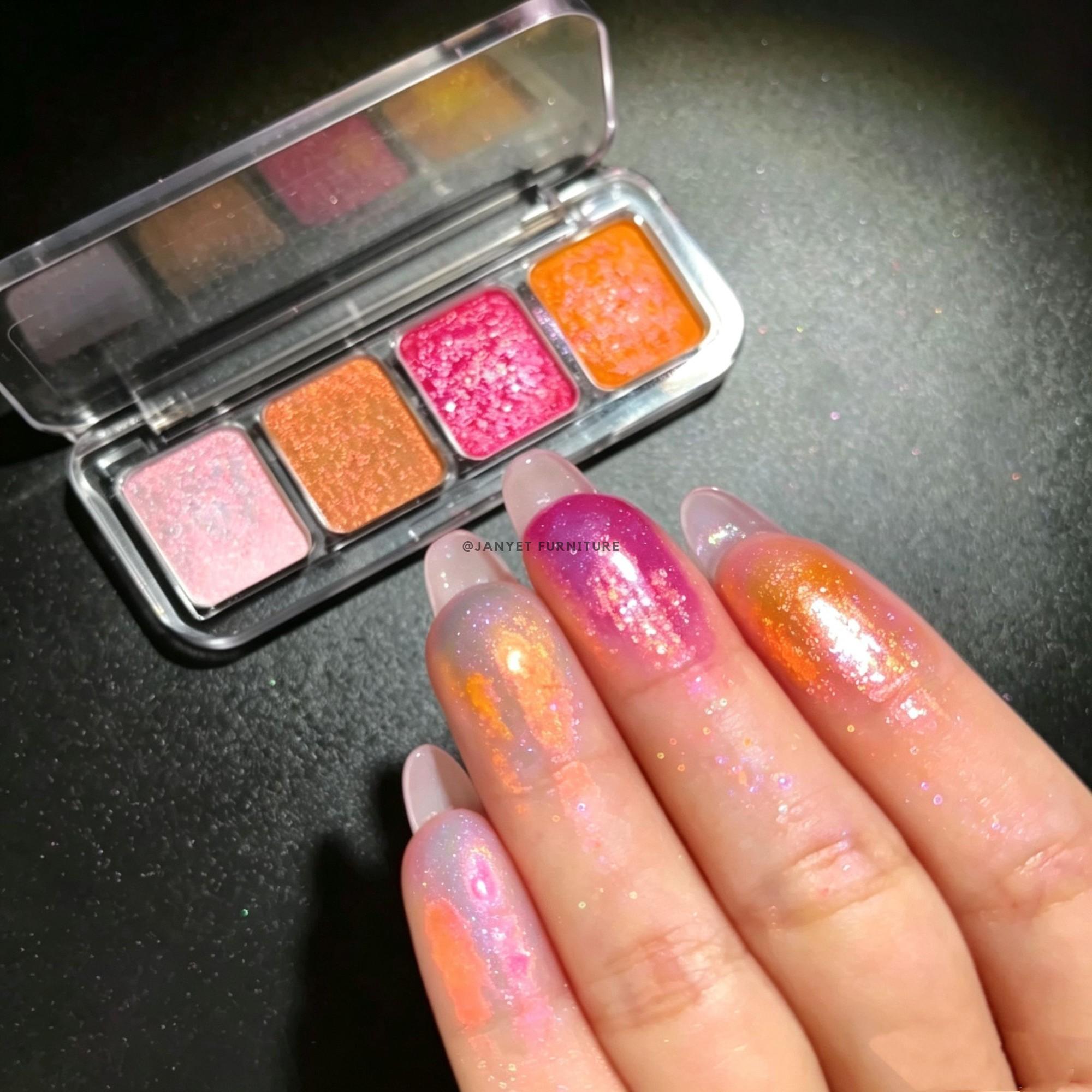 4 Color Shimmery Glitter Eyeshadow