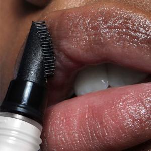 Brush Applicator Moisturizing Lip Balm